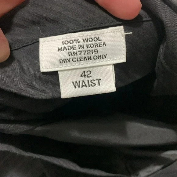 Men’s Joseph & Feiss Gray Pin Striped Suit Size  42 EUC - Picture 16 of 16